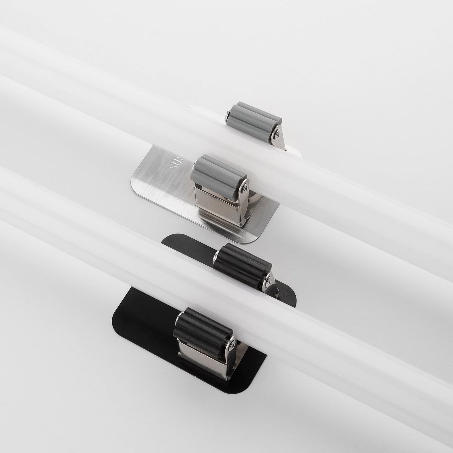 Vertical Saber Wall Mount Display